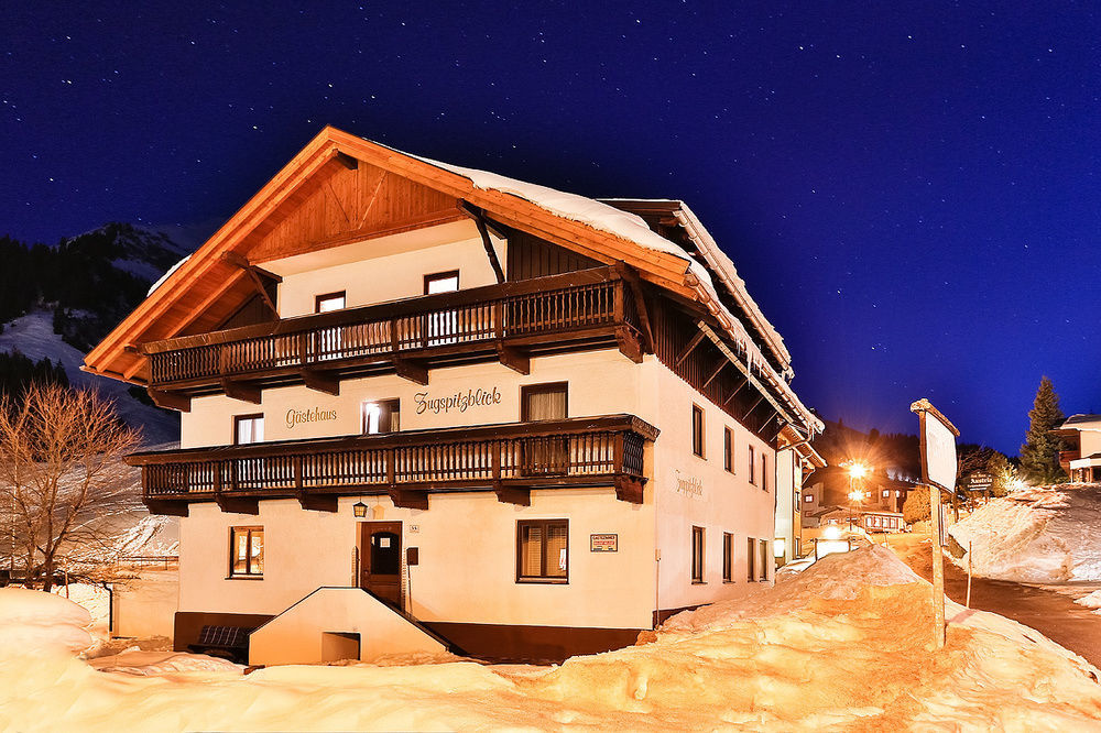 Gaestehaus Zugspitzblick Berwang Exterior photo